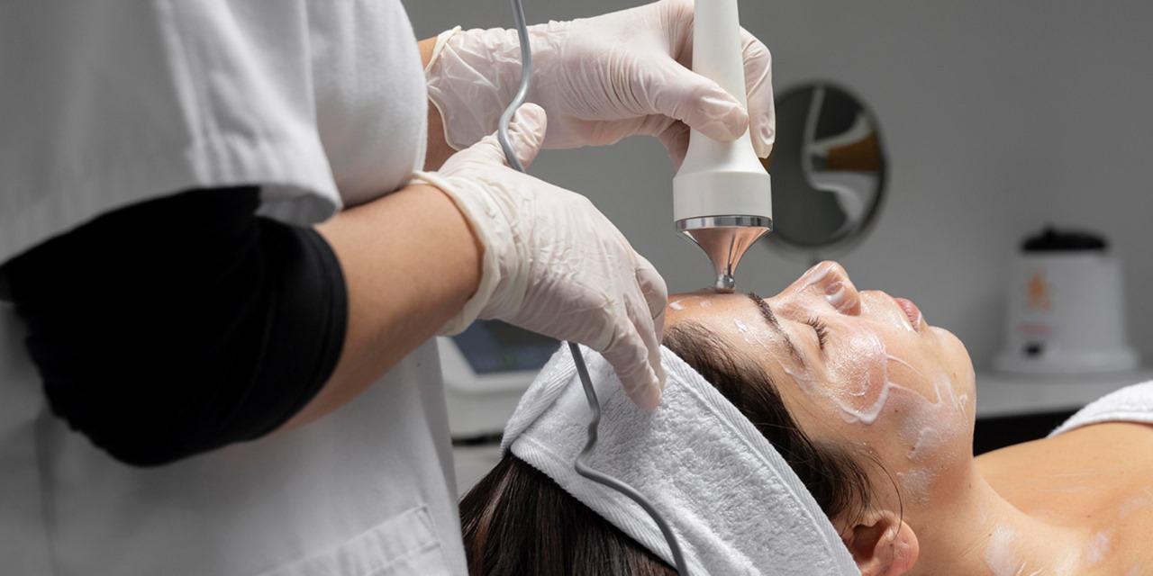 Exploring the Marvels of the Hydra Facial